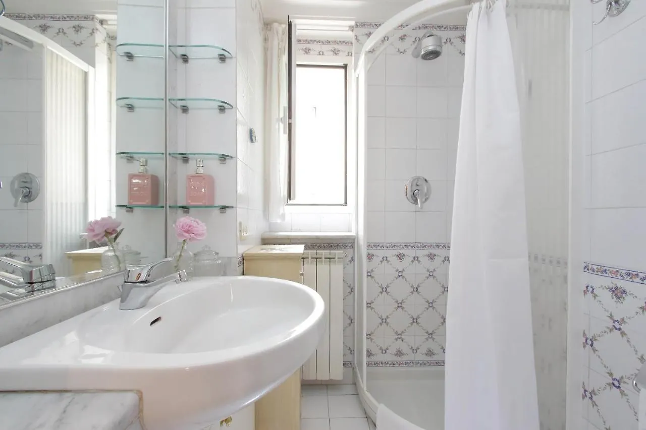 Apartamento Vatican House Via Terenzio Roma Itália
